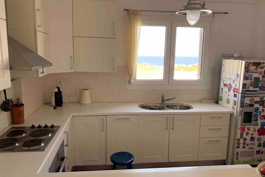 Beach House With A View Vromopousi Exterior photo